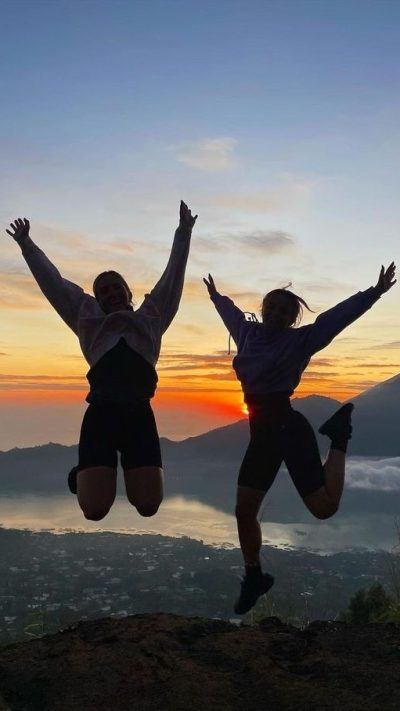 Picsart_25-08-16_22-50-20-642